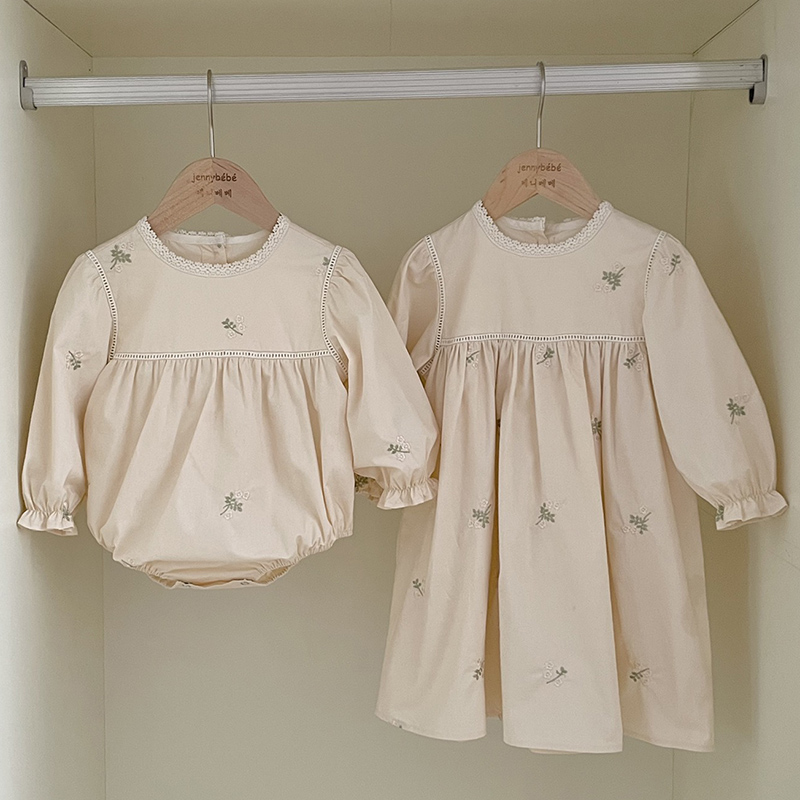 Baby Clothing Crochet - Keluarga saudara perempuan pakaian gaun yang