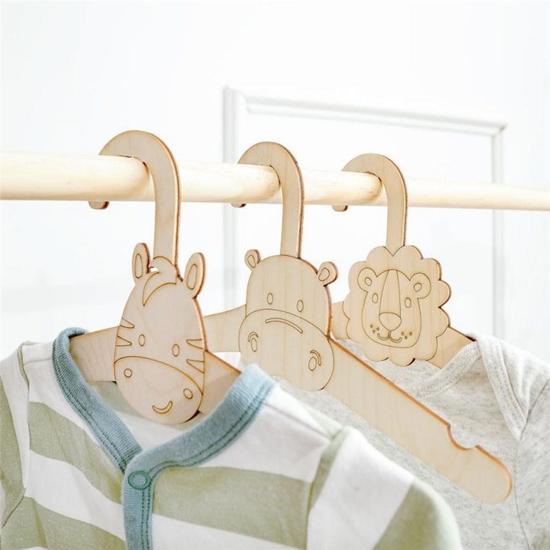 20 Buah Gantungan Baju Kayu Lu - Baby Clothing Hanging Rack ulasan dan harga